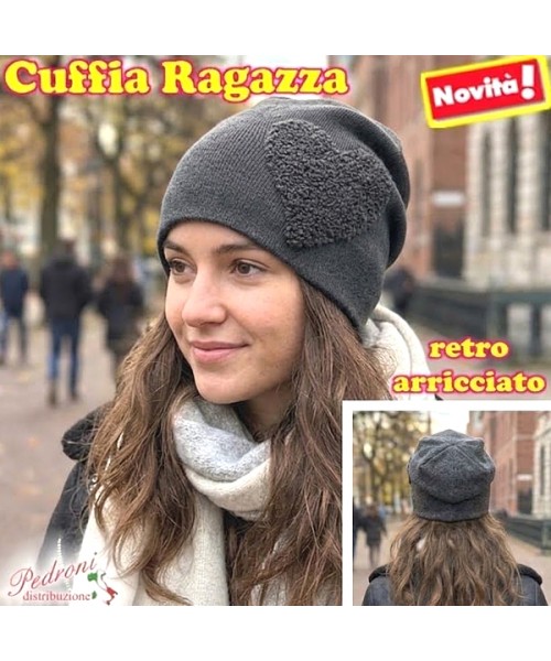 CUFFIA RAGAZZA modello lavorato con " CUORE "...