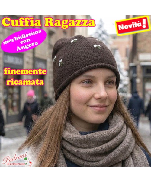 CUFFIA RAGAZZA modello lavorato con " RICAMI "...