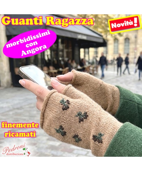 GUANTI RAGAZZA modello lavorato con " RICAMI "...